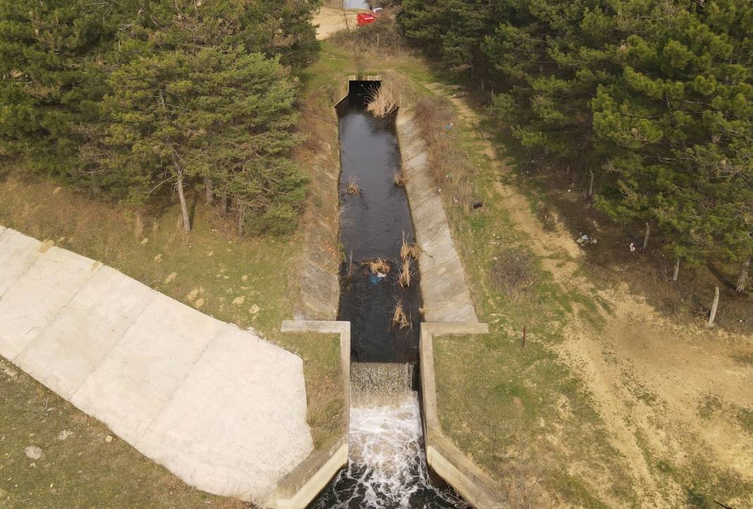 Bir ilde daha su yasağı: Uymayanlara ağır ceza var! Barajlarda su seviyesi yüzde 10'a düştü 2
